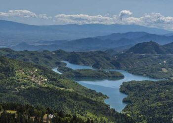 καριτσα λιμνη πλαστηρα